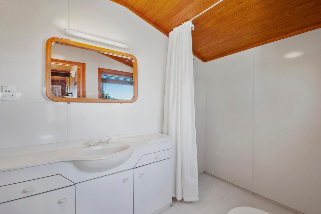 Lakeside Lodge - Tauranga Taupo Holiday Home Kuratau ภายนอก รูปภาพ