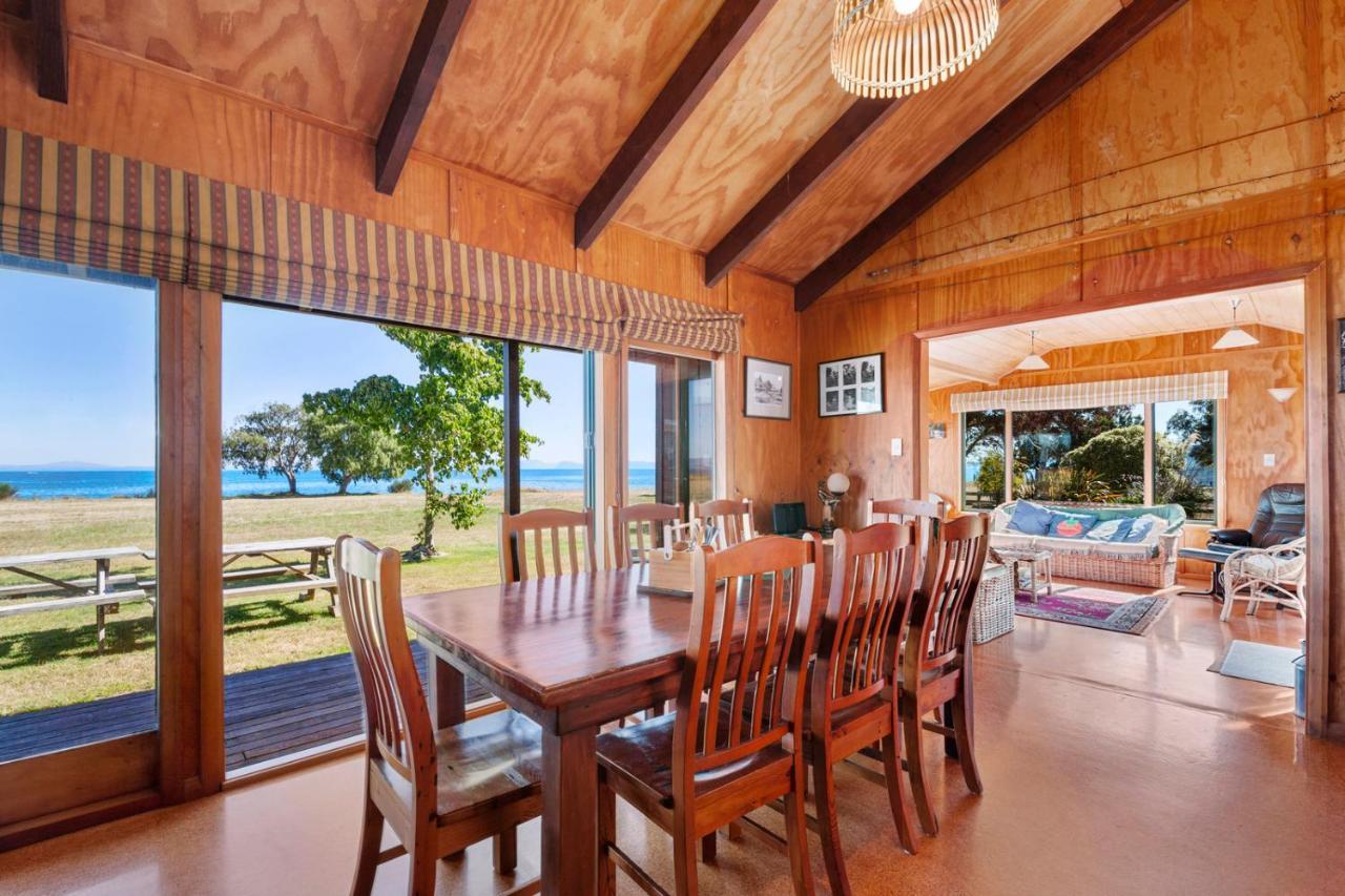 Lakeside Lodge - Tauranga Taupo Holiday Home Kuratau ภายนอก รูปภาพ